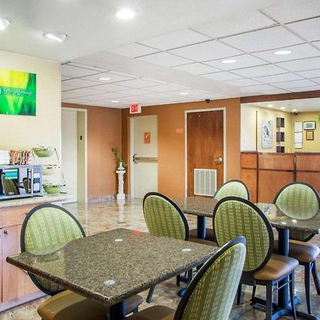 Quality Inn Вайнленд Экстерьер фото
