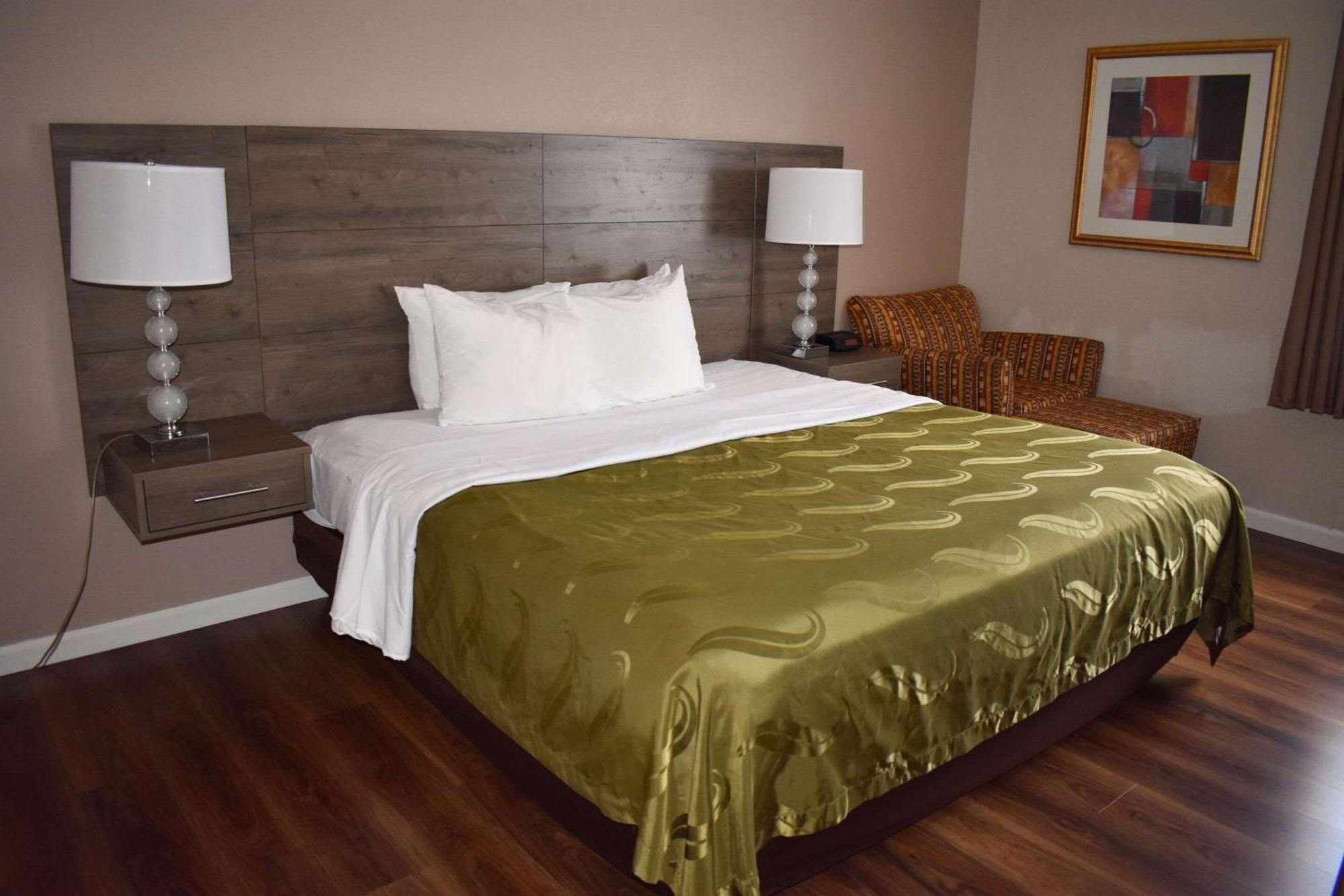 Quality Inn Вайнленд Экстерьер фото